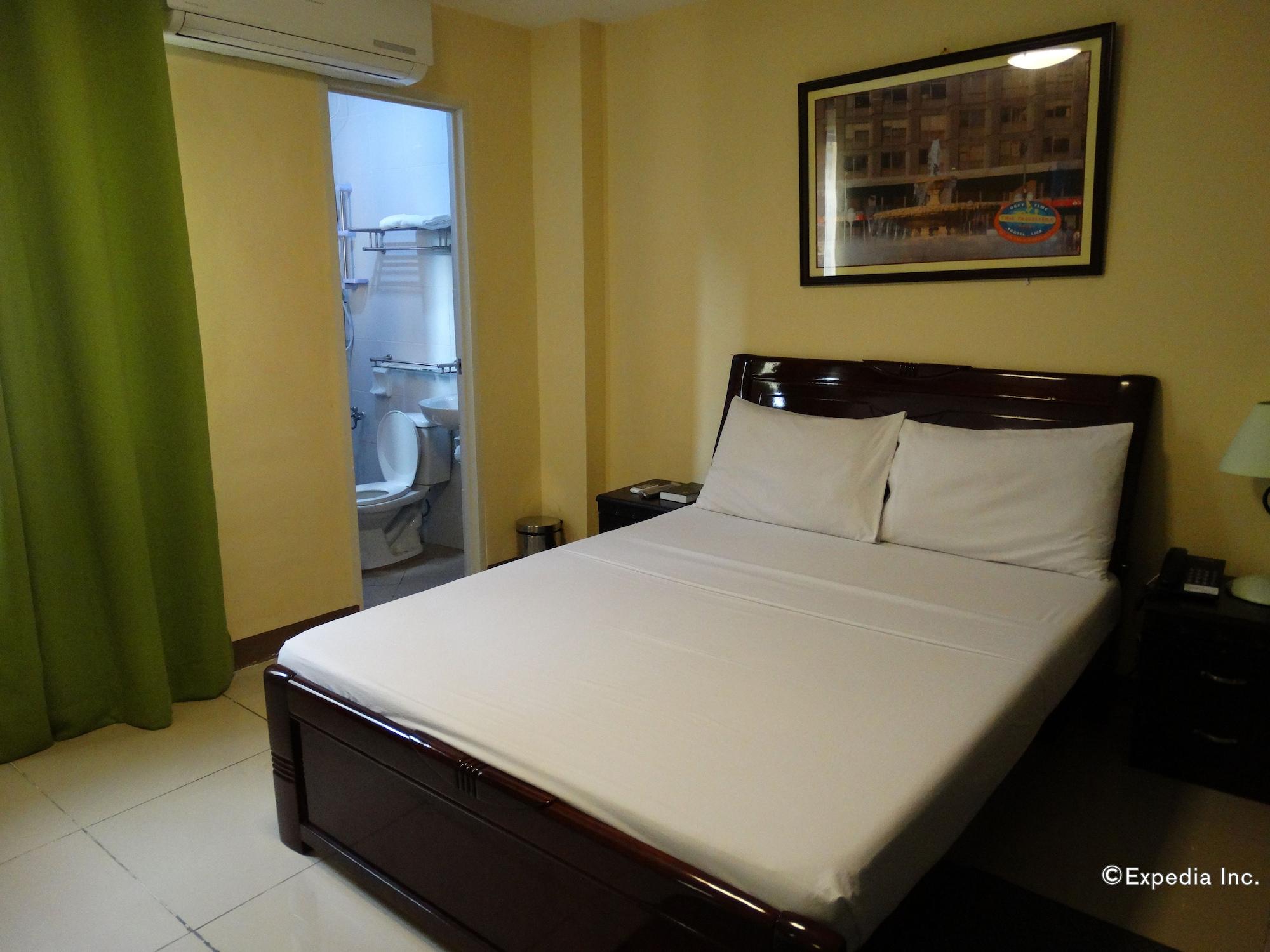 Time Travellers Hotel Manila Exterior photo