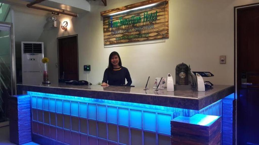 Time Travellers Hotel Manila Exterior photo